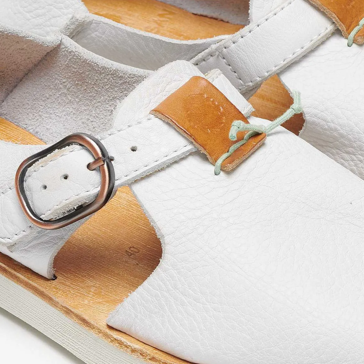 Benirras Premium | White