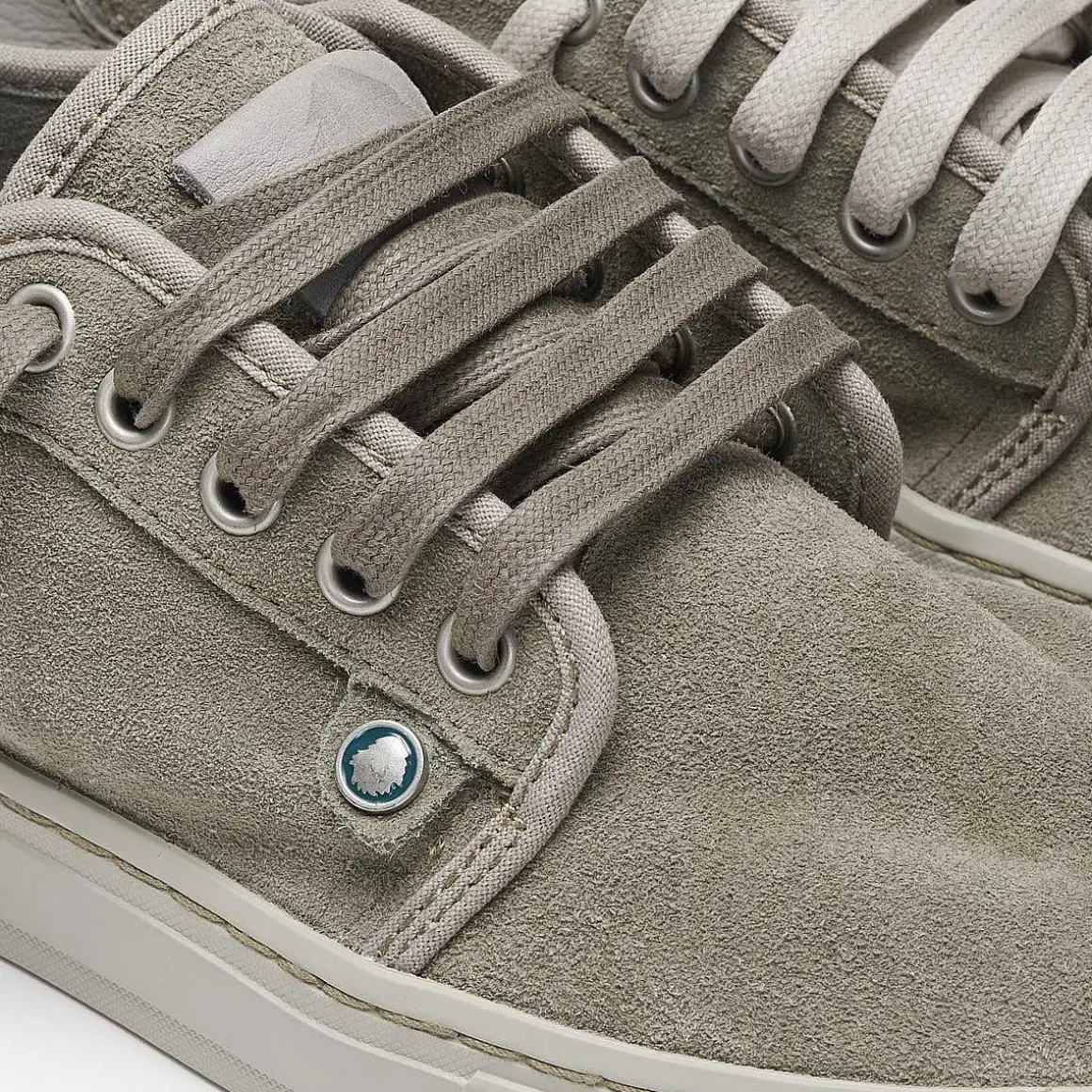 Heisei Suede | Elephant Chateau
